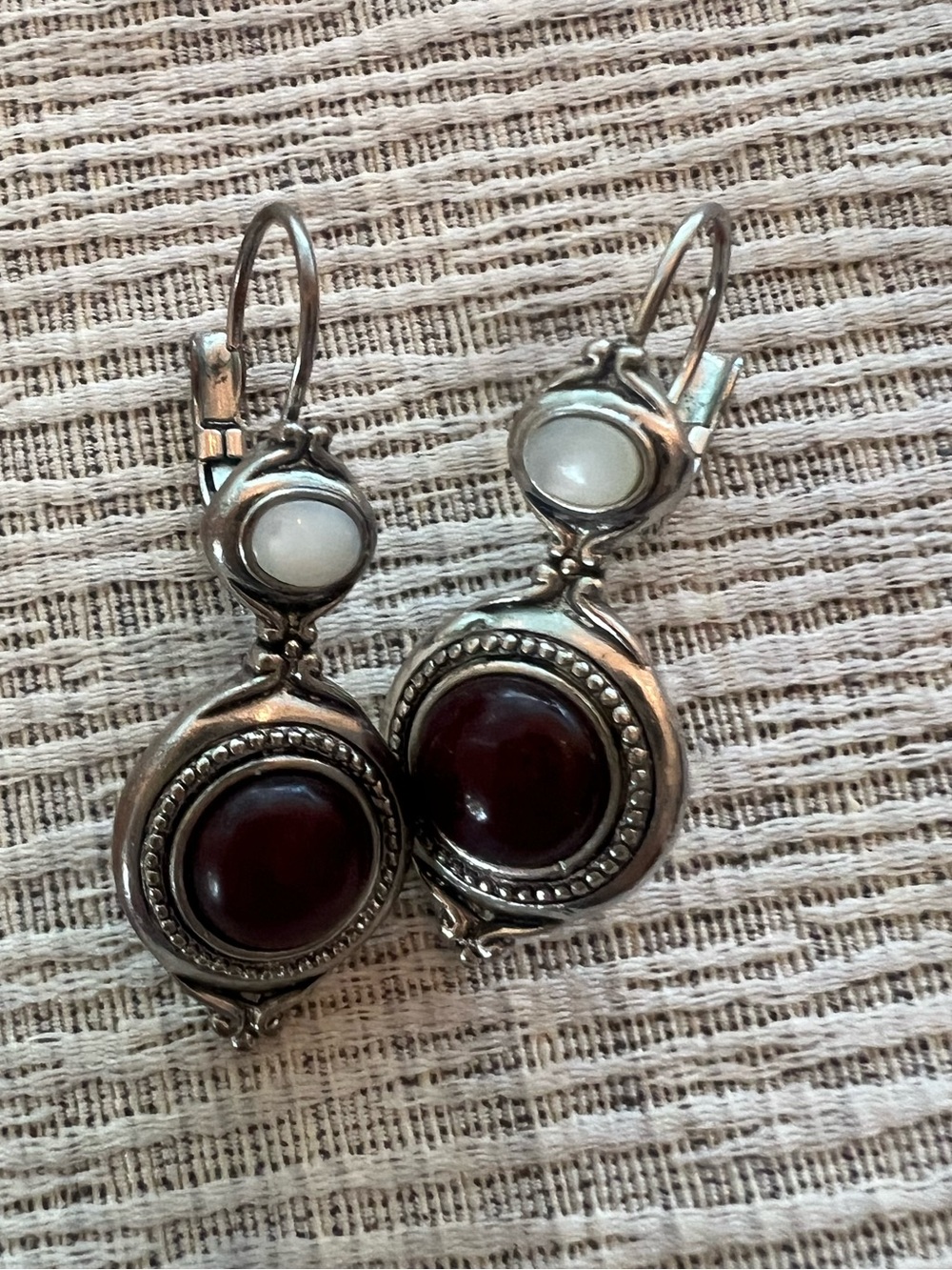 Lia Sophia vintage   Red and White Double Stone Drop Earrings read